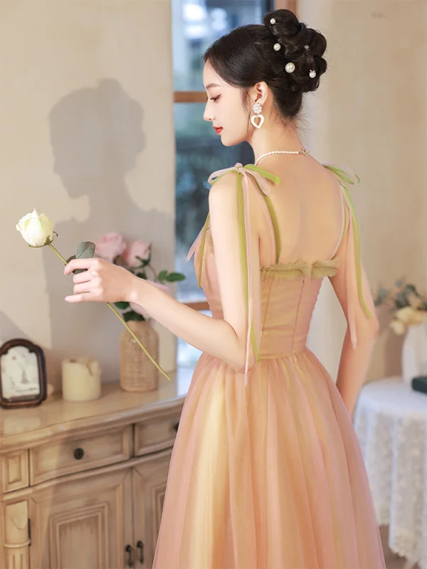 Modest / Simple Champagne Homecoming Graduation Dresses 2024 A-Line / Princess Spaghetti Straps Sleeveless Backless Tea-length Formal Dresses