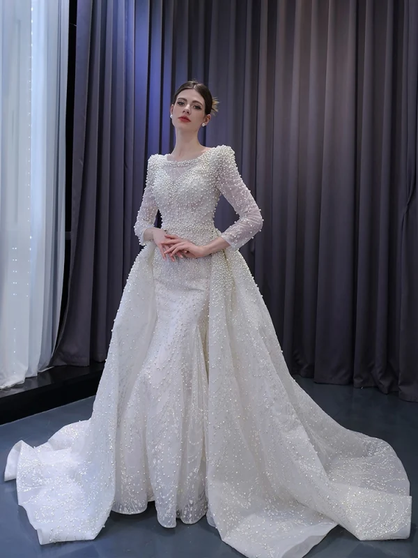 Victorian Style White Handmade  Beading Pearl Lace Wedding Dresses 2024 Trumpet / Mermaid Scoop Neck Long Sleeve Court Train Wedding