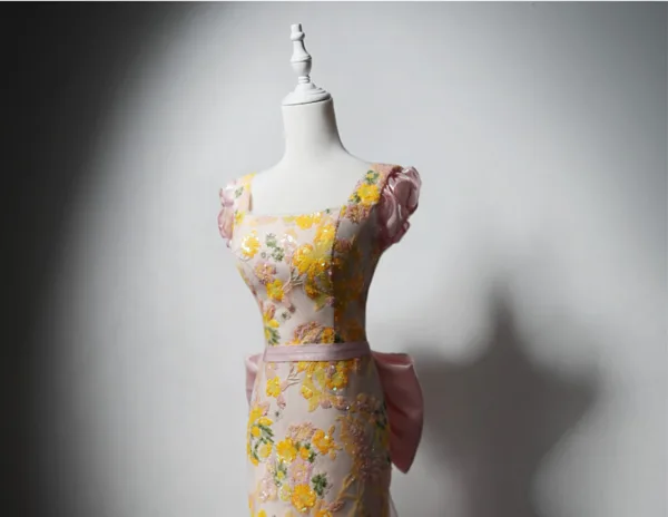 Sexy Rosa Spitze Pailletten Abendkleider 2024 Meerjungfrau Eckiger Ausschnitt Ärmellos Rückenfreies Schleife Lange Festliche Kleider