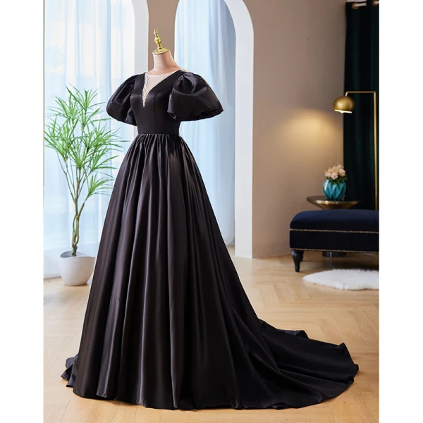Vintage / Retro Black Satin Prom Dresses 2023 Ball Gown Scoop Neck Beading Pearl Puffy Short Sleeve Sweep Train Prom Formal Dresses