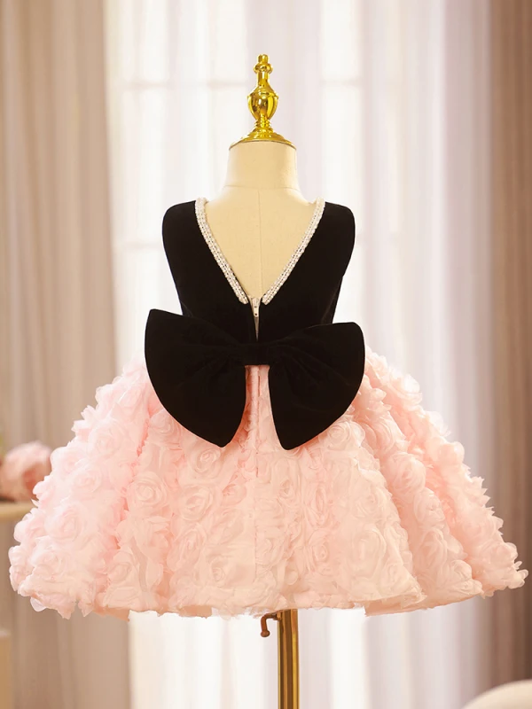 Lovely Blushing Pink Cascading Ruffles Short Birthday Flower Girl Dresses 2023 Ball Gown Pearl Scoop Neck Sleeveless Backless Bow