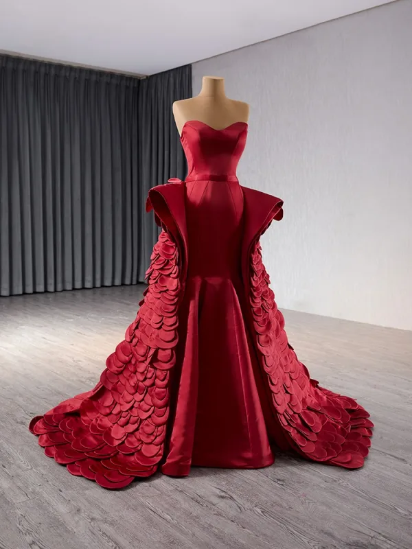 Unusual High-end Burgundy Satin Prom Dresses 2024 Trumpet / Mermaid Strapless Backless Court Train Prom Cap Sleeves Formal Dresses