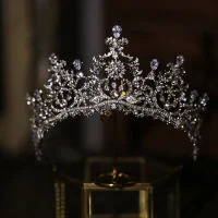 Charmant Silber Strass Hochzeit Diadem 2022 Zirkon Legierung Brautschmuck Tiara Haarschmuck Braut