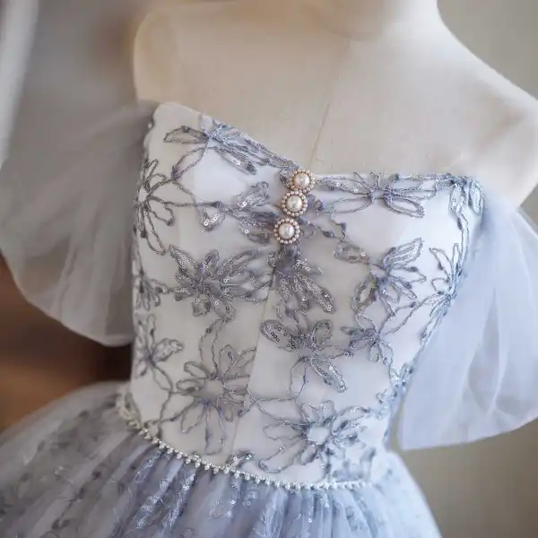 Charming Grey Lace Flower Sequins Homecoming Graduation Dresses 2024 Ball Gown Off-The-Shoulder Short Sleeve Backless Knee-Length Formal Dresses