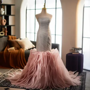 Sexy Sølv Glitter Selskapskjoler 2025 Trompet Havfrue Strapless Uten Ermer Ryggløse Gripende Ruffles Feie Tog Aften Formelle Kjoler