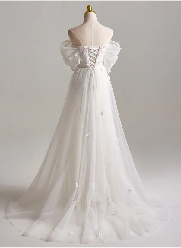 Elegante Weiß Applikationen Brautkleider / Hochzeitskleider 2025 A Linie Off Shoulder Kurze Ärmel Rückenfreies Sweep / Pinsel Zug Tülle
