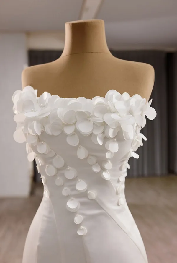 Chic Blanche Appliques Robe De Mariée 2025 Trompette / Sirène De l'épaule Gonflée Manches Courtes Dos Nu Train De Balayage Mariage