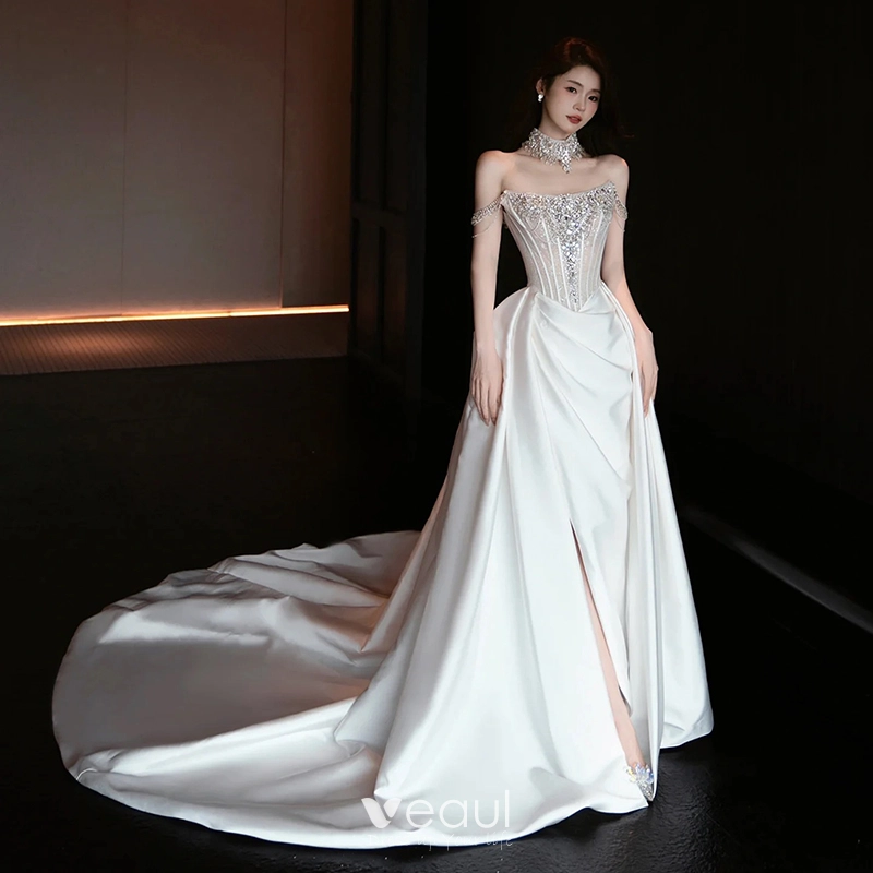 Elegant Rhinestone Corset Wedding Dress for Timeless Glamour