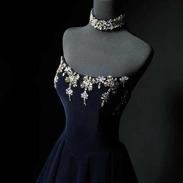 Chic / Beautiful Navy Blue Rhinestone Velvet Prom Dresses 2024 A-Line / Princess Strapless Sleeveless Backless Floor-Length / Long Prom Formal Dresses