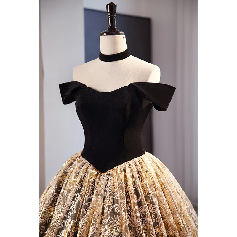 green emerald velvet dress Amazon.com: Short Prom Cocktail Evening Formal Graduation Party Dresses  Ball Gown A line Tulle Spaghetti Straps Lace Applique Corset Sequins Black  and Gold for Girl Teen Junior Women Mini 0 : Clothing,