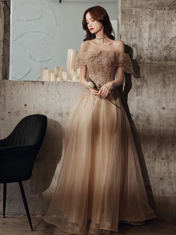 Charmant Champagner Perlenstickerei Pailletten Ballkleider 2024 A Linie Off Shoulder Kurze Ärmel Rückenfreies Lange Ball Festliche Kleider