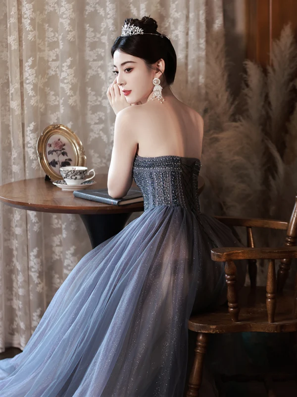 Charming Grey Beading Prom Dresses 2024 A-Line / Princess Off-The-Shoulder Sleeveless Backless Floor-Length / Long Prom Formal Dresses