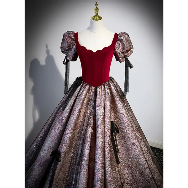Ethnic Burgundy Prom Dresses 2023 Ball Gown V-Neck Puffy Short Sleeve Backless Floor-Length / Long Prom Formal Dresses