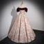 Elegante Burgunderrot Drucken Ballkleider 2023 Ballkleid Off Shoulder Kurze Ärmel Rückenfreies Lange Ball Festliche Kleider