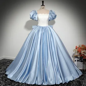 Élégant Bleu Ciel Satin Robe De Bal 2024 Robe Boule Encolure Carrée Gonflée Manches Courtes Dos Nu Noeud Longue Promo Robe De Ceremonie