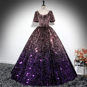 Sparkly Multi Farger Purple Paljetter Ballkjoler 2024 Ballkjole Firkantet Hals Korte Ermer Ryggløse Lange Ball Formelle Kjoler