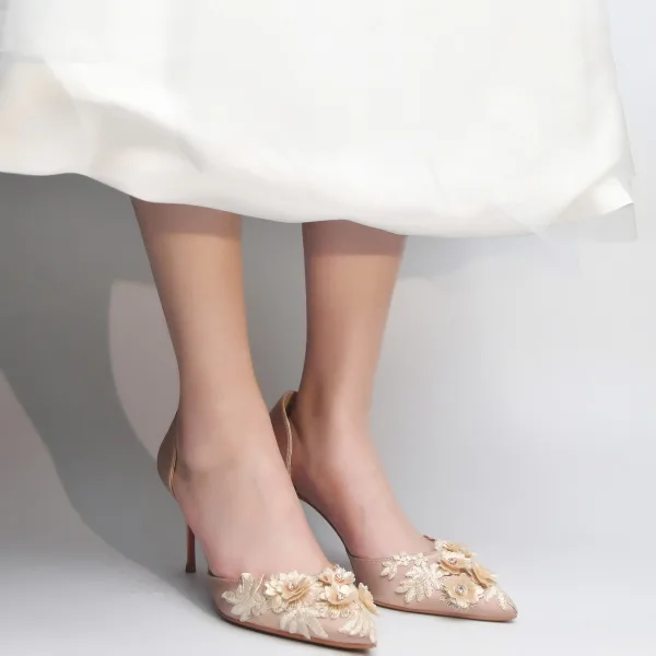 Chic / Belle Champagne Satin Demoiselle D'honneur Chaussures Femmes 2022 Faux Diamant En Dentelle Fleur 8 cm Talons Aiguilles À Bout Pointu Chaussures Femmes Talons Hauts