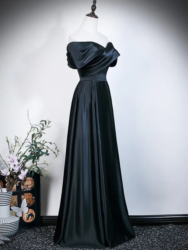 Modest / Simple Black Evening Dresses 2026 A-Line / Princess Off-The-Shoulder Short Sleeve Backless Floor-Length / Long