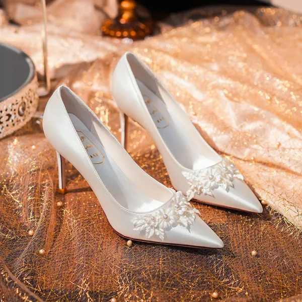 Classy White Pearl Flower Satin Wedding Shoes 2024 8 cm Stiletto Heels Pointed Toe Wedding Pumps High Heels
