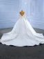 Luxe Ivoire Fait main Perlage Perle Paillettes Robe De Mariée 2022 Robe Boule Encolure Dégagée Manches Longues Chapel Train Mariage