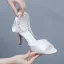 Élégant Blanche Perle Noeud Bride Cheville Chaussure De Mariée 2026 8 cm Talons Aiguilles Peep Toes / Bout Ouvert Mariage Sandales Talons Hauts