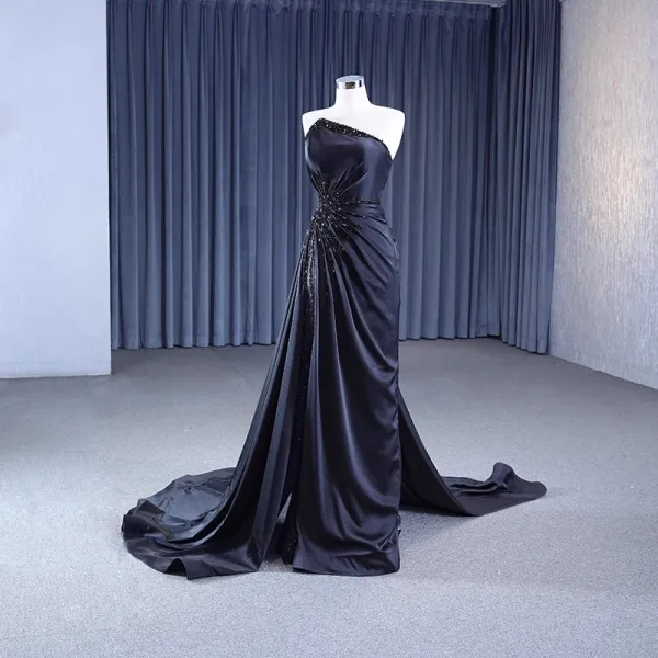 Haut de Gamme Noire Fait main Perlage Robe De Soirée 2023 Trompette / Sirène Bustier Sans Manches Dos Nu Train De Balayage Robe De Ceremonie