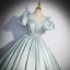 Chic / Belle Vert Cendré Satin Robe De Bal 2023 Robe Boule Encolure Carrée Gonflée Manches Courtes Dos Nu Faux Diamant Noeud Ceinture Longue Promo Robe De Ceremonie