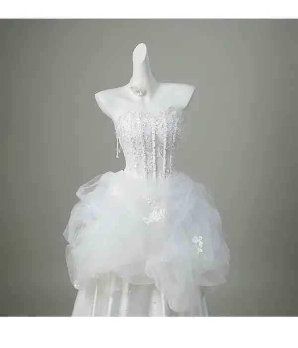 Elegant White Pearl Lace Flower Satin Wedding Dresses 2026 Ball Gown Strapless Sleeveless Backless Floor-Length / Long