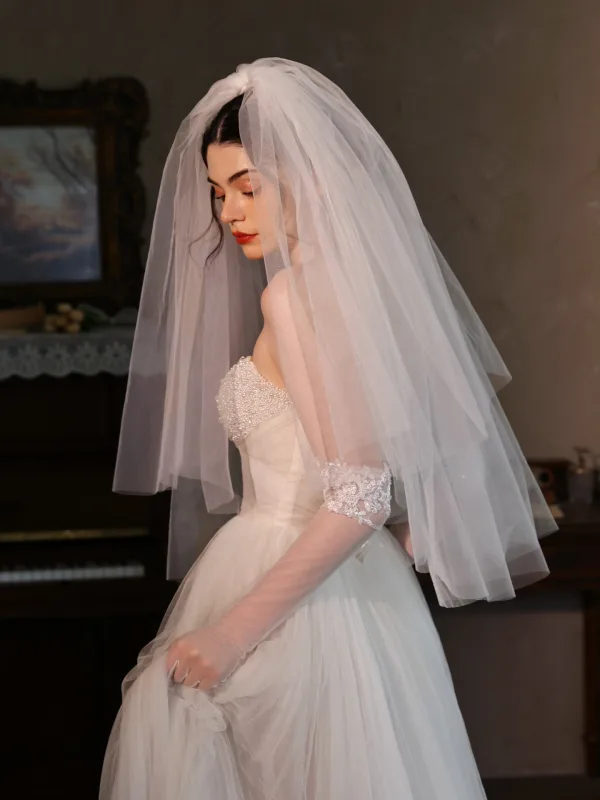 Vintage / Retro Modest / Simple White 1 m Tulle Wedding Veils 2025