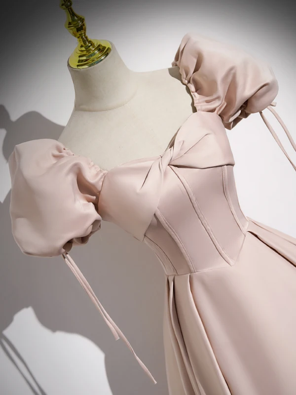 Modest / Simple Blushing Pink Satin Prom Dresses 2023 A-Line / Princess Square Neckline Puffy Short Sleeve Backless Floor-Length / Long Prom Formal Dresses