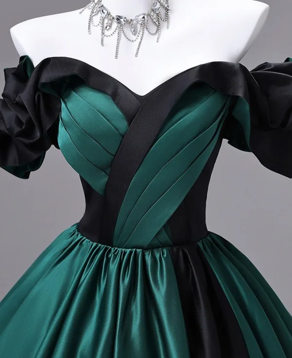 Vintage Dunkelgrün Ballkleider 2026 Ballkleid Off Shoulder Geschwollenes Kurze Ärmel Rückenfreies Lange Festliche Kleider
