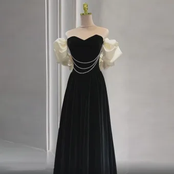 Hermoso Negro Perla Terciopelo Vestidos De Gala 2024 A Line Princess Fuera Del Hombro Hinchado Manga Corta Sin Espalda Largos Gala Vestidos Formales
