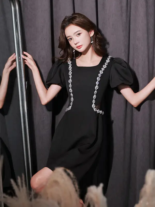 Audrey Hepburn Style Black Rhinestone Evening Dresses Party Dresses 2022 A-Line / Princess Square Neckline Puffy Short Sleeve Knee-Length Evening Party Formal Dresses