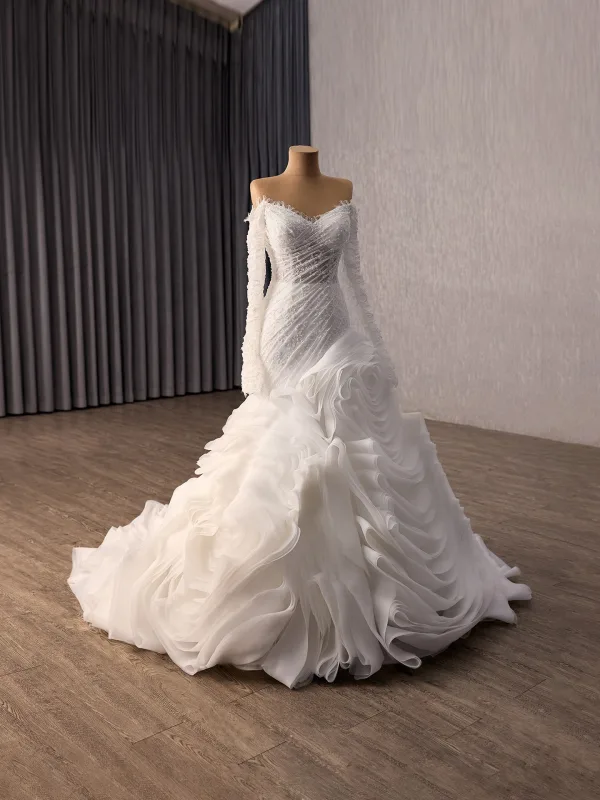 Haut de Gamme Charmant Blanche Volants en Cascade Perlage Paillettes En Dentelle Fleur Robe De Mariée 2026 Trompette / Sirène De l'épaule Manches Longues Dos Nu Tribunal Train