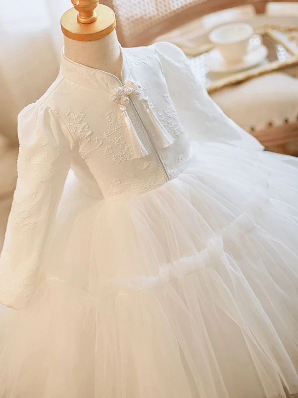 Style Chinois Blanche Courte Perle Anniversaire Robe Ceremonie Fille 2023 Robe Boule Col Haut Noeud Manches Courtes
