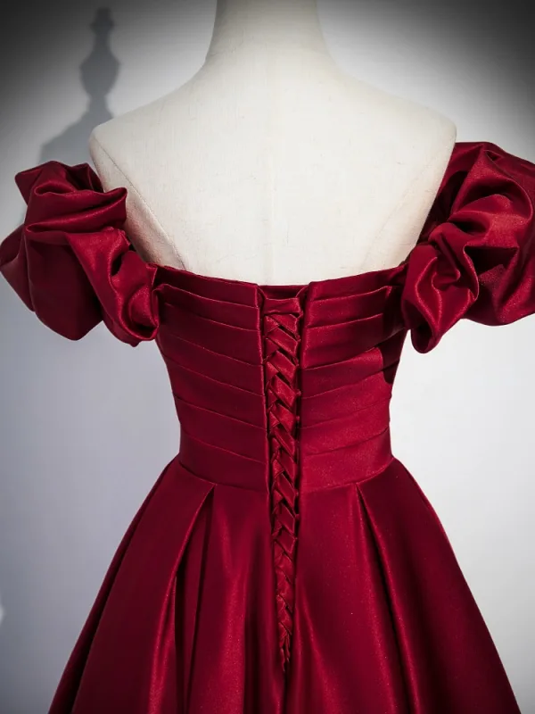 Elegant Burgundy Satin Prom Dresses 2025 A-Line / Princess Off-The-Shoulder Ruffle Short Sleeve Backless Floor-Length / Long Prom Formal Dresses