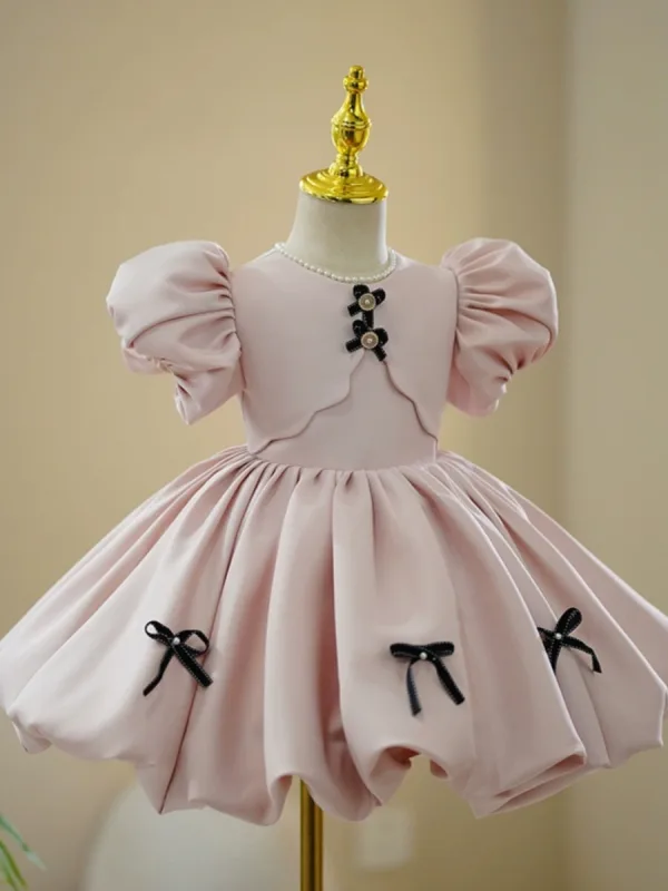 Elegant Blushing Pink Short Birthday Flower Girl Dresses 2023 Ball Gown Scoop Neck Puffy Short Sleeve Bow