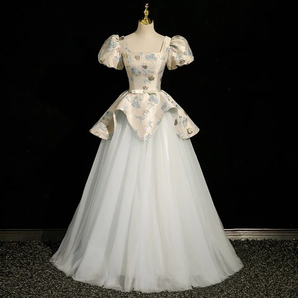 Charmant Bleu Ciel Impression Robe De Bal 2023 Robe Boule Encolure Carrée Gonflée Manches Courtes Noeud Ceinture Dos Nu Longue Promo Robe De Ceremonie