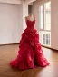 Mode Burgunderrot Perlenstickerei Fallende Rüsche Ballkleider 2026 Ballkleid Spaghettiträger Ärmellos Rückenfreies Sweep / Pinsel Zug Festliche Kleider