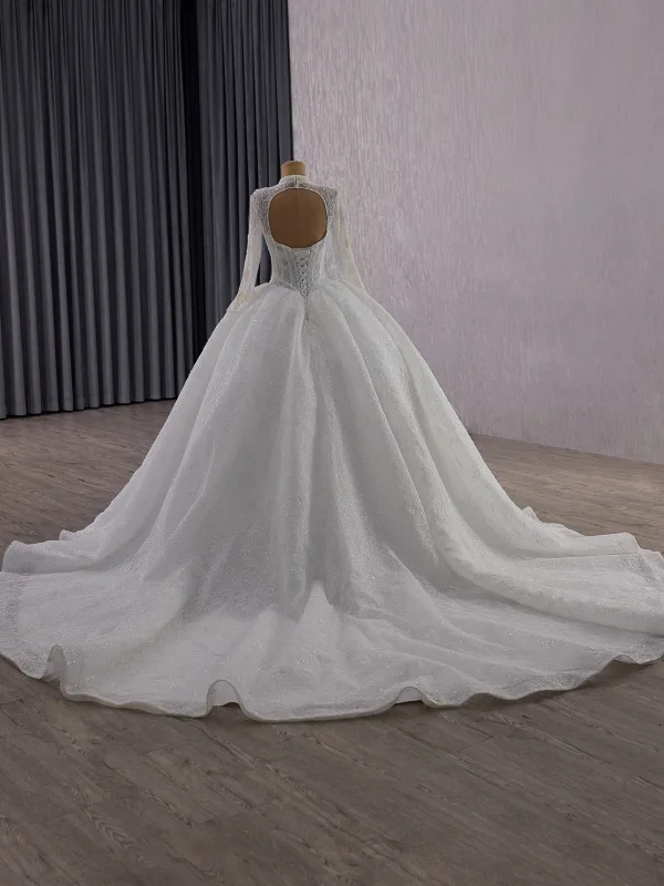 Luxury / Gorgeous White Beading Pearl Sequins Lace Flower Wedding Dresses 2025 Ball Gown High Neck Long Sleeve Backless Court Train