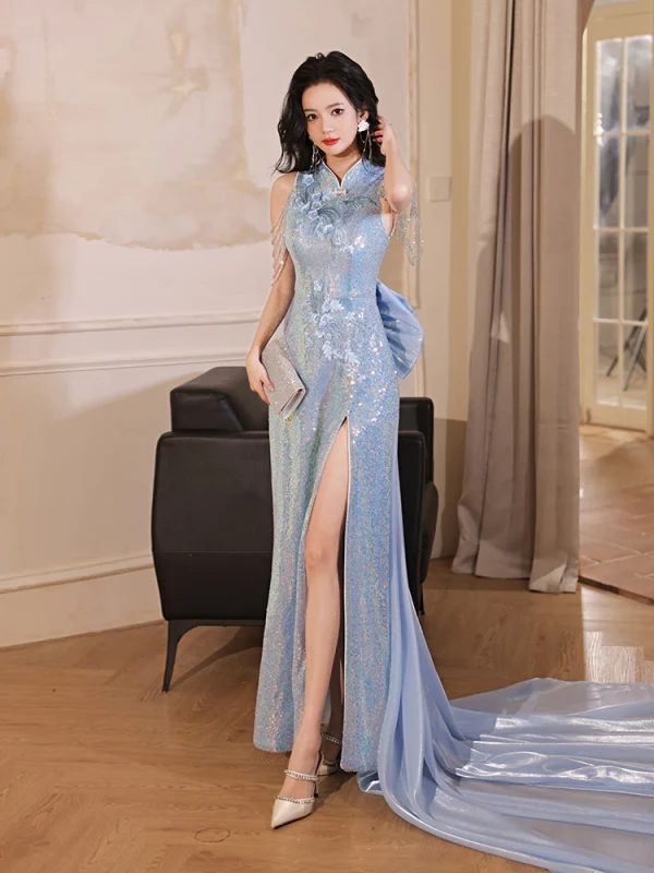 Scintillantes Bleu Ciel Paillettes Appliques Fendue devant Robe De Soirée 2024 Trompette / Sirène Col Haut Sans Manches Perlage Gland Noeud Tribunal Train Soirée Robe De Ceremonie