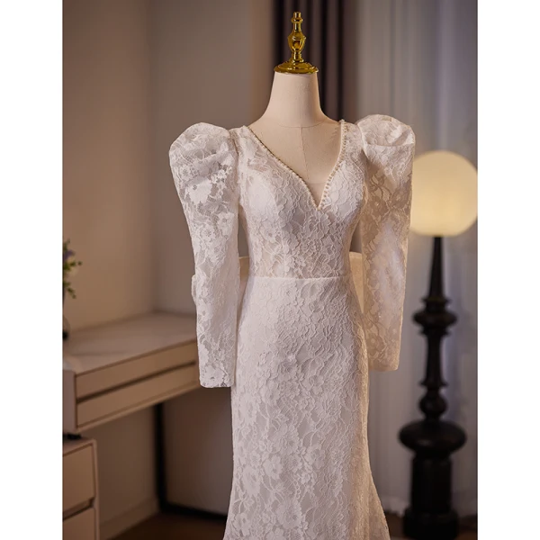 Vintage / Retro Ivory Lace Flower Wedding Dresses 2024 Trumpet / Mermaid V-Neck 3/4 Sleeve Backless Bow Sweep Train