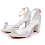 Élégant Blanche Perle Chaussure De Mariée 2024 Bride Cheville 7 cm Talons Épais Peep Toes / Bout Ouvert Mariage Sandales Talons Hauts