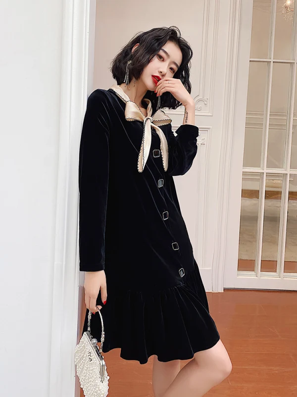 Elegant Black Velour Homecoming Graduation Dresses 2022 A-Line / Princess Scoop Neck Bow Long Sleeve Knee-Length Formal Dresses