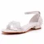 Chic / Belle Blanche En Dentelle Fleur Chaussure De Mariée 2023 Bride Cheville Talon Bas Peep Toes / Bout Ouvert Mariage Sandales Talons Hauts