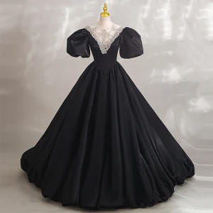 Style Audrey Hepburn Noire Robe De Bal 2023 Robe Boule Faux Diamant Encolure Dégagée Gonflée Manches Courtes Longue Promo Robe De Ceremonie