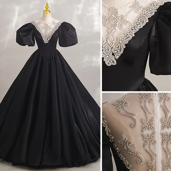 Audrey Hepburn Style Black Prom Dresses 2023 Ball Gown Rhinestone Scoop Neck Puffy Short Sleeve Floor-Length / Long Prom Formal Dresses