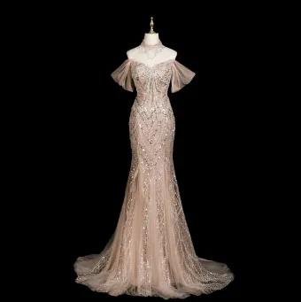 Luxury Gorgeous Sparkly Champagne Beading Rhinestone Sequins Evening Dresses 2025 Trumpet Mermaid Strapless Sleeveless Backless Sweep Train Evening Party Formal Dresses