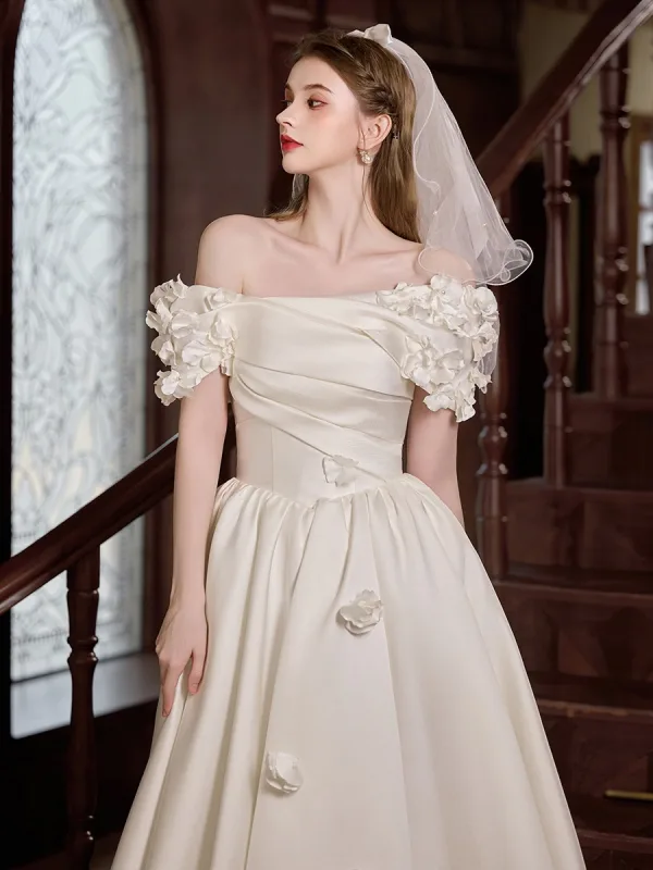 Elegante Ivory / Creme Applikationen Satin Brautkleider / Hochzeitskleider 2025 A Linie Off Shoulder Kurze Ärmel Rückenfreies Lange