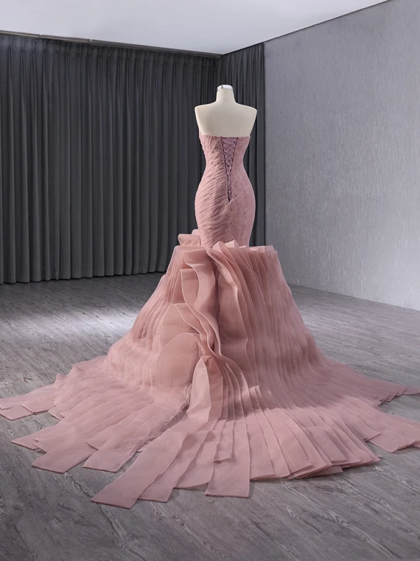 High-end Blushing Pink Cascading Ruffles Flower Prom Dresses 2024 Trumpet / Mermaid Strapless Sleeveless Backless Court Train Prom Formal Dresses